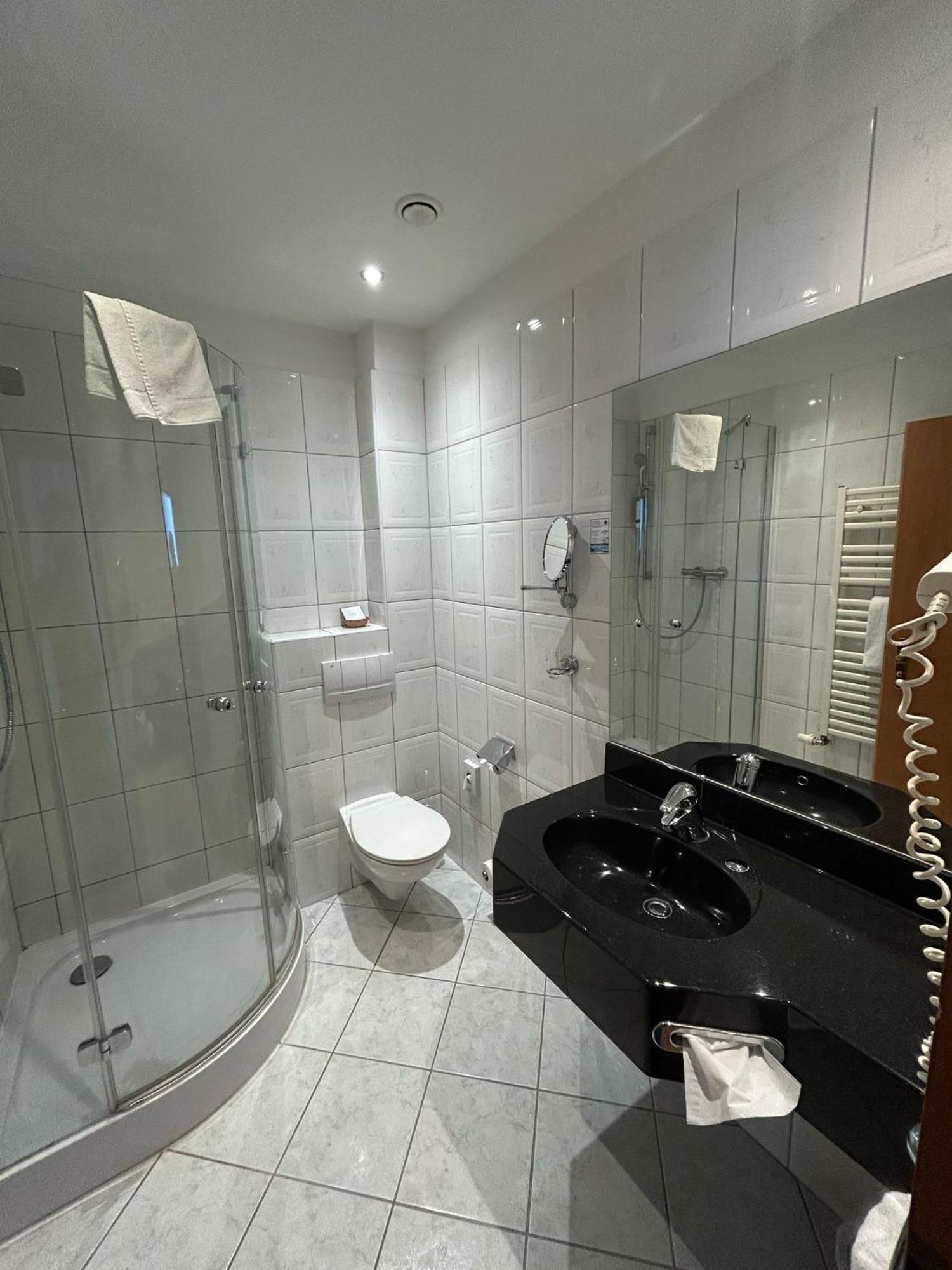 Hotel Uckermark プレンツラウ エクステリア 写真