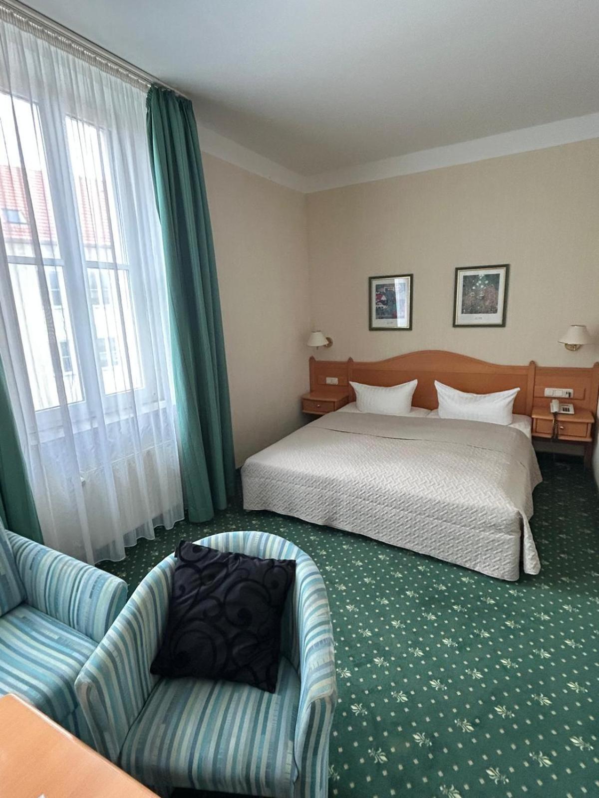Hotel Uckermark プレンツラウ エクステリア 写真