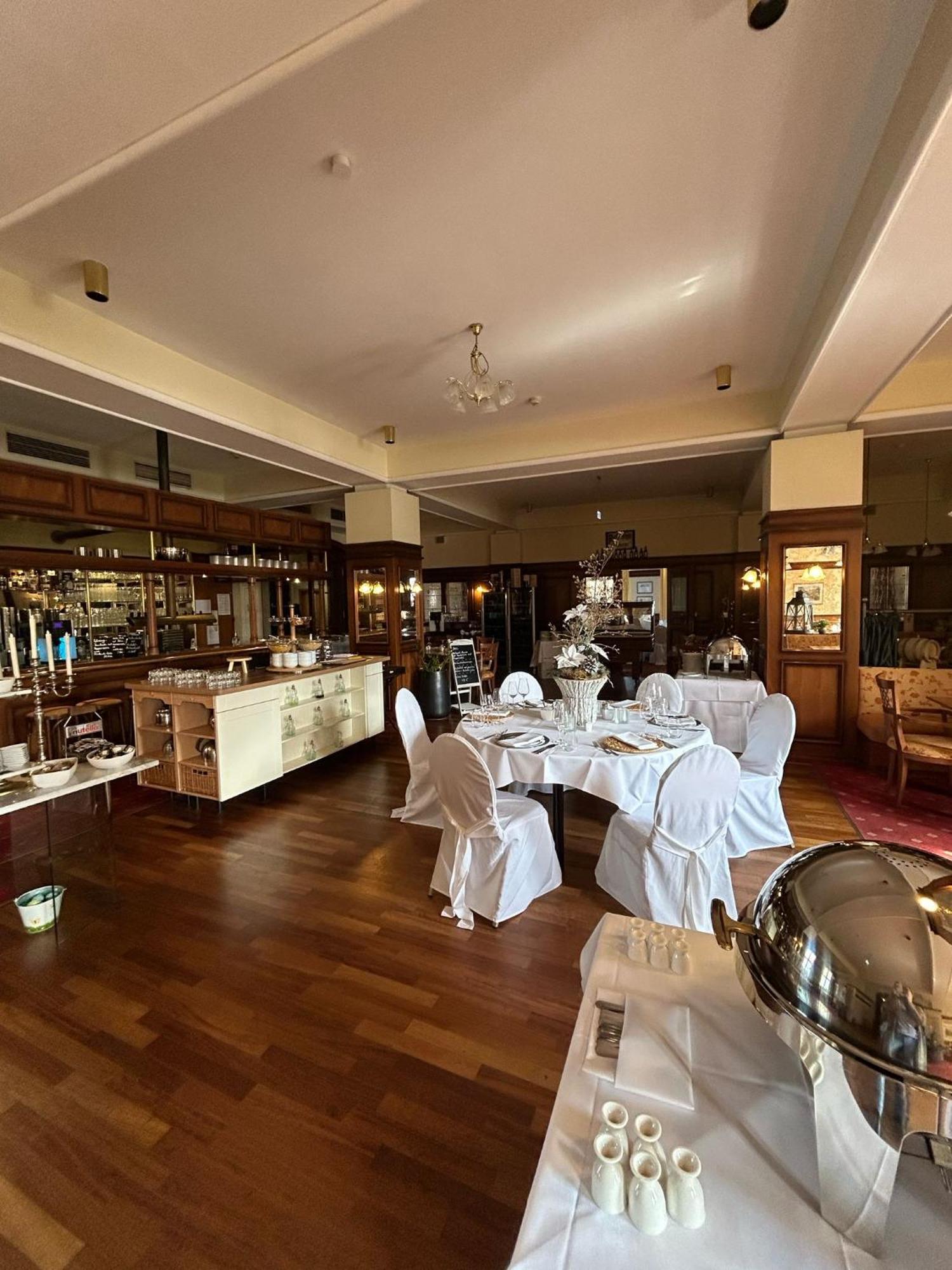 Hotel Uckermark プレンツラウ エクステリア 写真